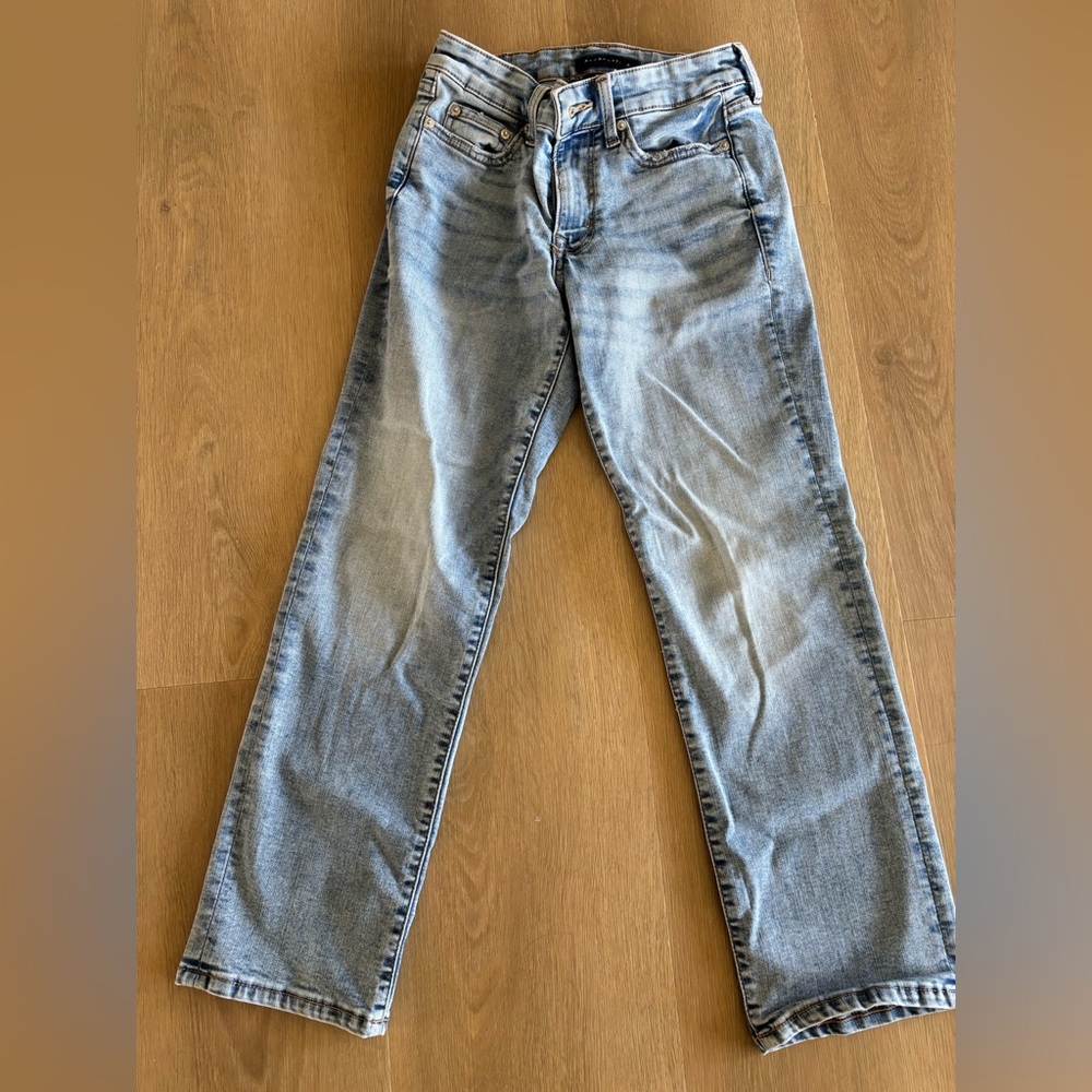 Aeropostale Mid-Rise Cropped Jeans